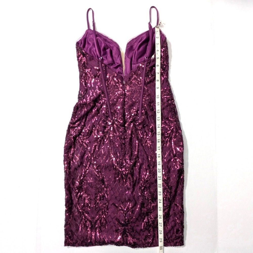 DB Studio Short Allover Sequin Illusion Plunge Mini Dress Sz 4 Purple NWT - Picture 14 of 14